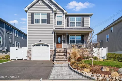 445 Prospect Ave, Middletown, NJ 07748