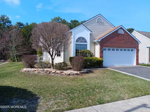 187 Prince Charles Dr, Toms River, NJ 08757