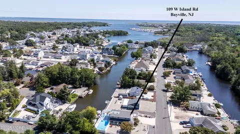 109 W Island Rd, Bayville, NJ 08721