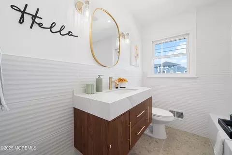 Bath - 315 Sea Bright Rd, Forked River, NJ 08731 photo 1 of 3