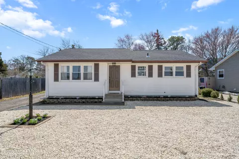 315 Sea Bright Rd, Forked River, NJ 08731