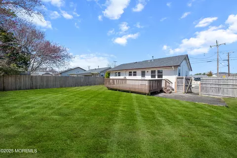 Exterior - 315 Sea Bright Rd, Forked River, NJ 08731 photo 4 of 6