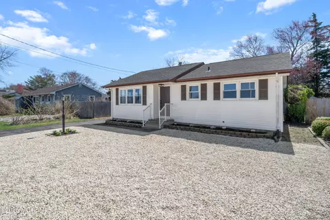Exterior - 315 Sea Bright Rd, Forked River, NJ 08731 photo 2 of 6