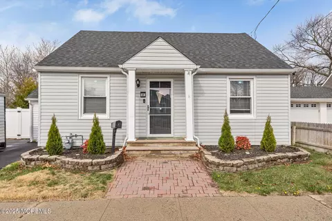 57 Hudson Ave, Keansburg, NJ 07734