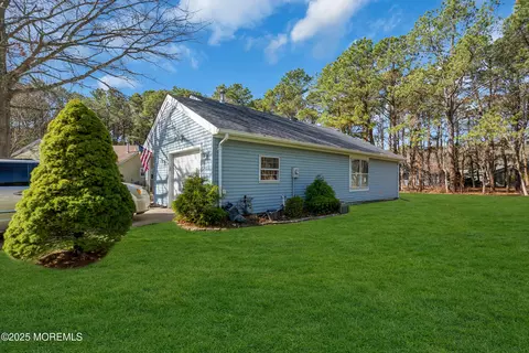 Exterior - 5 Derby Ct, Forked River, NJ 08731 photo 6 of 8