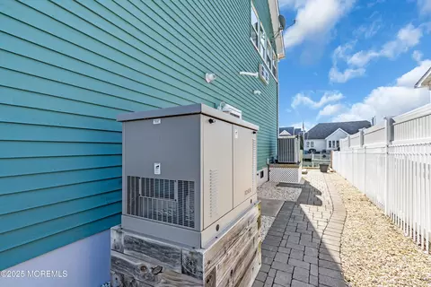 Exterior - 830 Spar Dr, Forked River, NJ 08731 photo 14 of 14