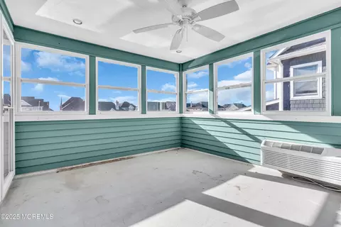 Exterior - 830 Spar Dr, Forked River, NJ 08731 photo 5 of 14