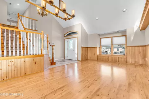 Living - 830 Spar Dr, Forked River, NJ 08731 photo 2 of 12