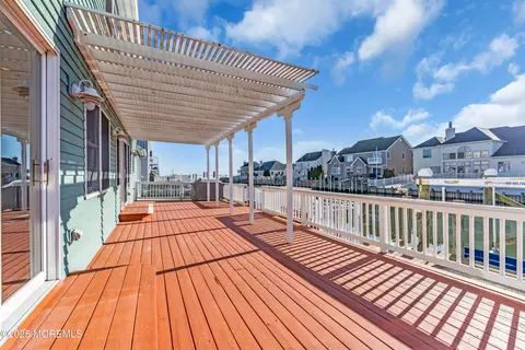 Exterior - 830 Spar Dr, Forked River, NJ 08731 photo 8 of 14