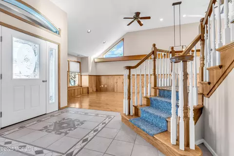 Entry Way - 830 Spar Dr, Forked River, NJ 08731 photo 4 of 4