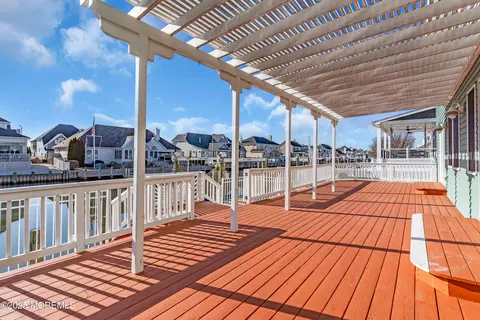Exterior - 830 Spar Dr, Forked River, NJ 08731 photo 7 of 14
