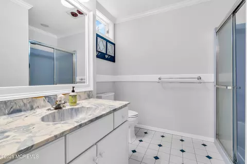 Bath - 830 Spar Dr, Forked River, NJ 08731 photo 4 of 4