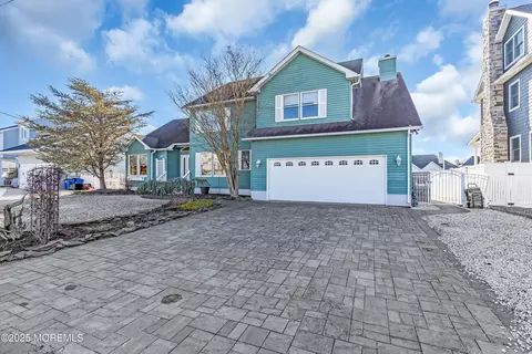 Exterior - 830 Spar Dr, Forked River, NJ 08731 photo 2 of 14
