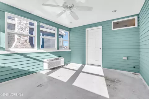 Exterior - 830 Spar Dr, Forked River, NJ 08731 photo 4 of 14
