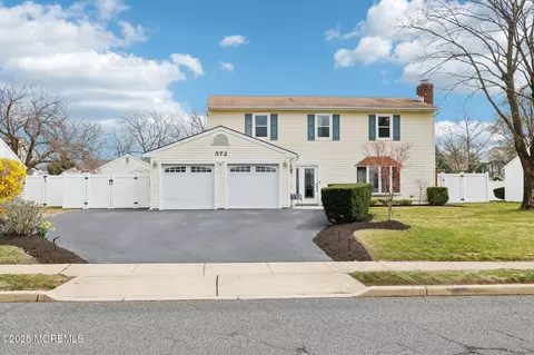 572 Line Rd, Hazlet, NJ 07730