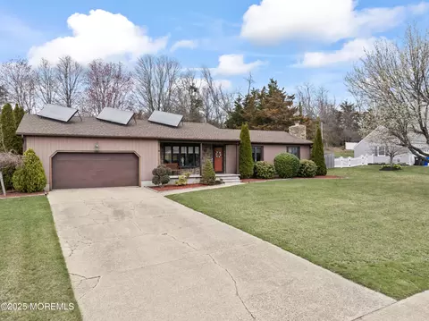 608 Hill Dr, Brick, NJ 08724
