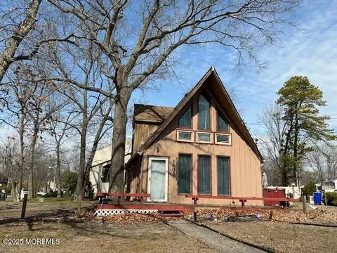 1505 Patriot Ave, Brick, NJ 08724