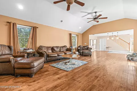 82 Larkin Pl, Oakhurst, NJ 07755