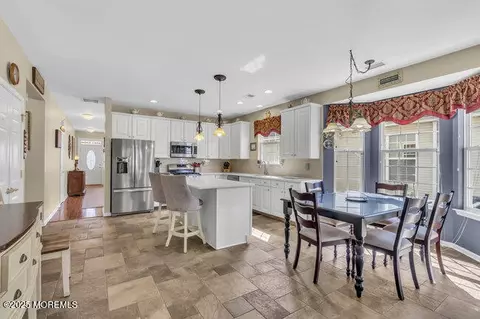 Kitchen - 5 Marlow Dr, Jackson, NJ 08527 photo 2 of 3