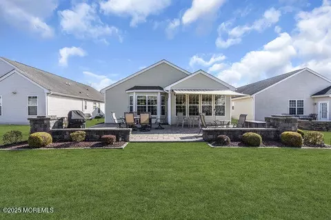 Exterior - 5 Marlow Dr, Jackson, NJ 08527 photo 3 of 7