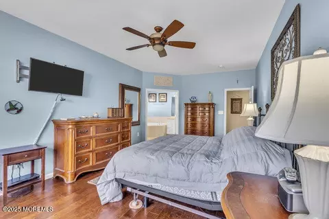 Bedroom - 5 Marlow Dr, Jackson, NJ 08527 photo 2 of 4