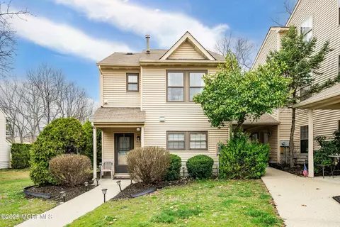 1400 Dahlia Ct, Jackson, NJ 08527