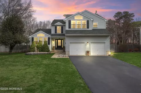 24 Aphrodite Dr, Barnegat, NJ 08005