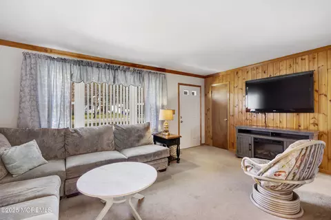 861 Wright Debow Rd, Jackson, NJ 08527 photo 4