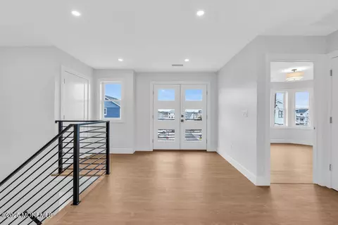 Entry Way - 1201 Beach Blvd, Forked River, NJ 08731 photo 11 of 12