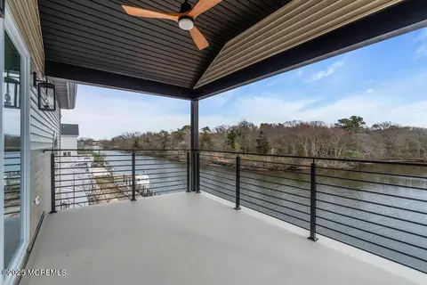 Exterior - 1201 Beach Blvd, Forked River, NJ 08731 photo 7 of 14