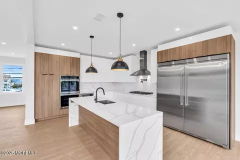 Kitchen - 1201 Beach Blvd, Forked River, NJ 08731 photo 5 of 9