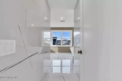 Entry Way - 1201 Beach Blvd, Forked River, NJ 08731 photo 12 of 12