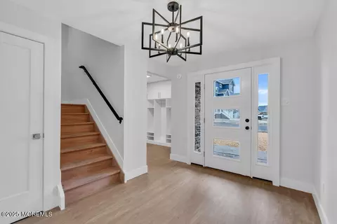 Entry Way - 1201 Beach Blvd, Forked River, NJ 08731 photo 2 of 12