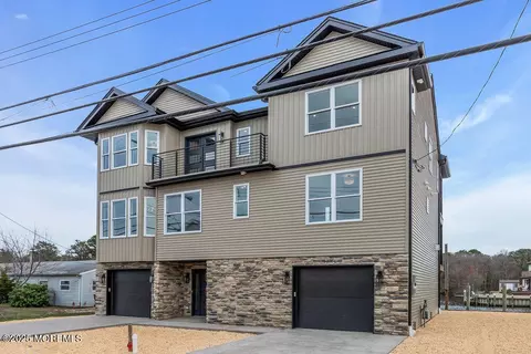 Exterior - 1201 Beach Blvd, Forked River, NJ 08731 photo 3 of 14