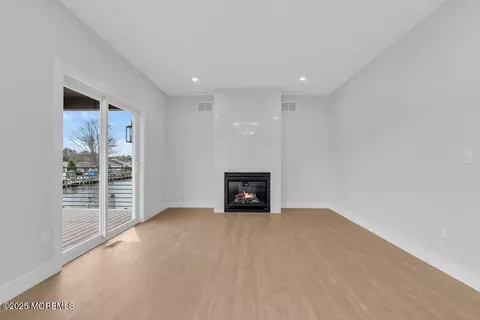 Living - 1201 Beach Blvd, Forked River, NJ 08731 photo 10 of 13