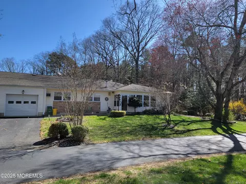24 East Rd #D, Jackson, NJ 08527