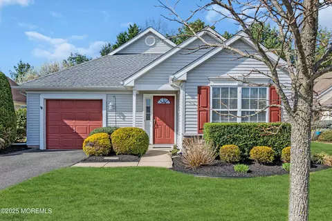 2338 Logan Ct, Toms River, NJ 08755