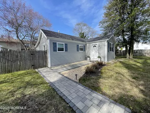 434 1st Ave, Brick, NJ 08724
