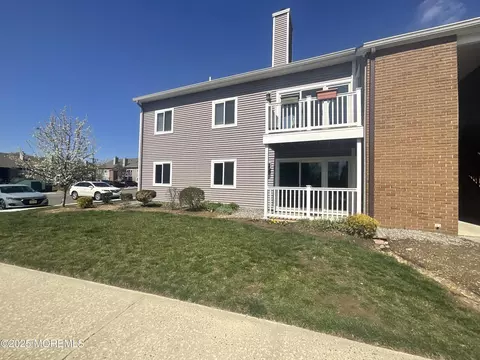 8301 Tamarron Dr #8301, Plainsboro, NJ 08536