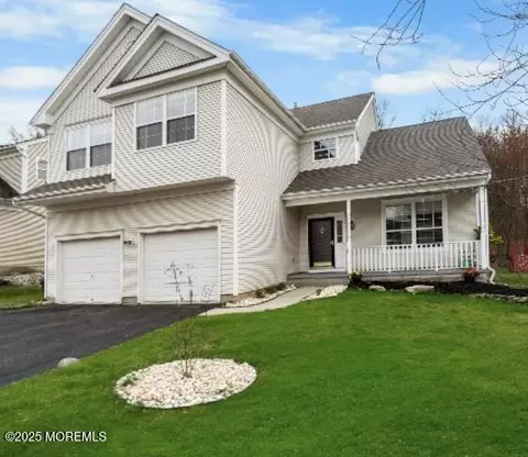 126 Woodcliff Blvd, Morganville, NJ 07751