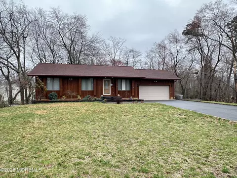 145 Rochelle Ave, Howell, NJ 07731