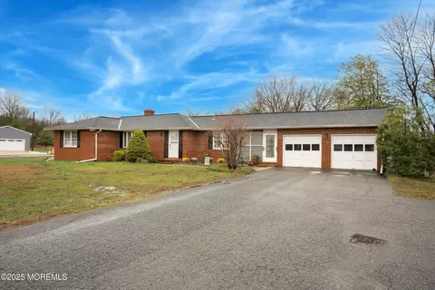 85 Jacobstown Rd, New Egypt, NJ 08533