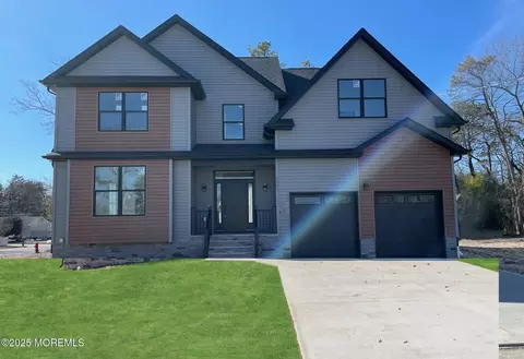 1611 Evans Rd, Forked River, NJ 08731