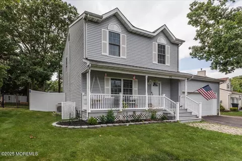 896 Dorset Psge, Toms River, NJ 08753