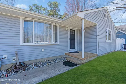 383 Constitution Dr, Forked River, NJ 08731 photo 9