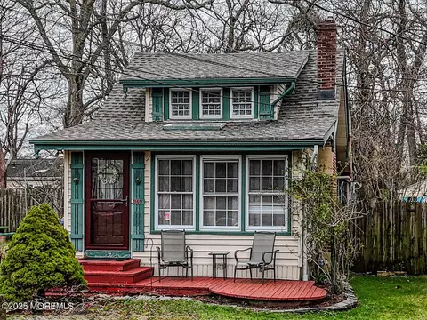 340 Clayton Ave, Neptune City, NJ 07753