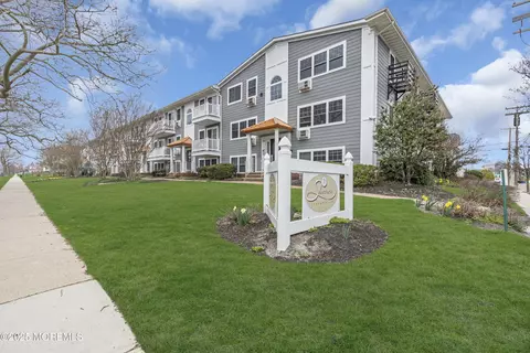 305 4th Ave #202, Asbury Park, NJ 07712