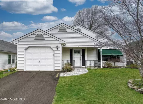10 Mayapple Dr, Brick, NJ 08724