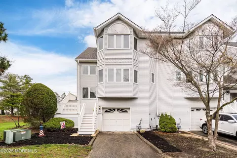 351 Mimosa Ct #3501, Toms River, NJ 08753