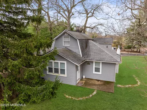 174 Whalepond Rd, Oakhurst, NJ 07755